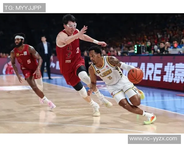 CBA激战四川队迎战福建队双方全力争胜展现篮球魅力与团队精神 CBA激战四川队迎战福建队双方全力争胜展现篮球魅力与团队精神